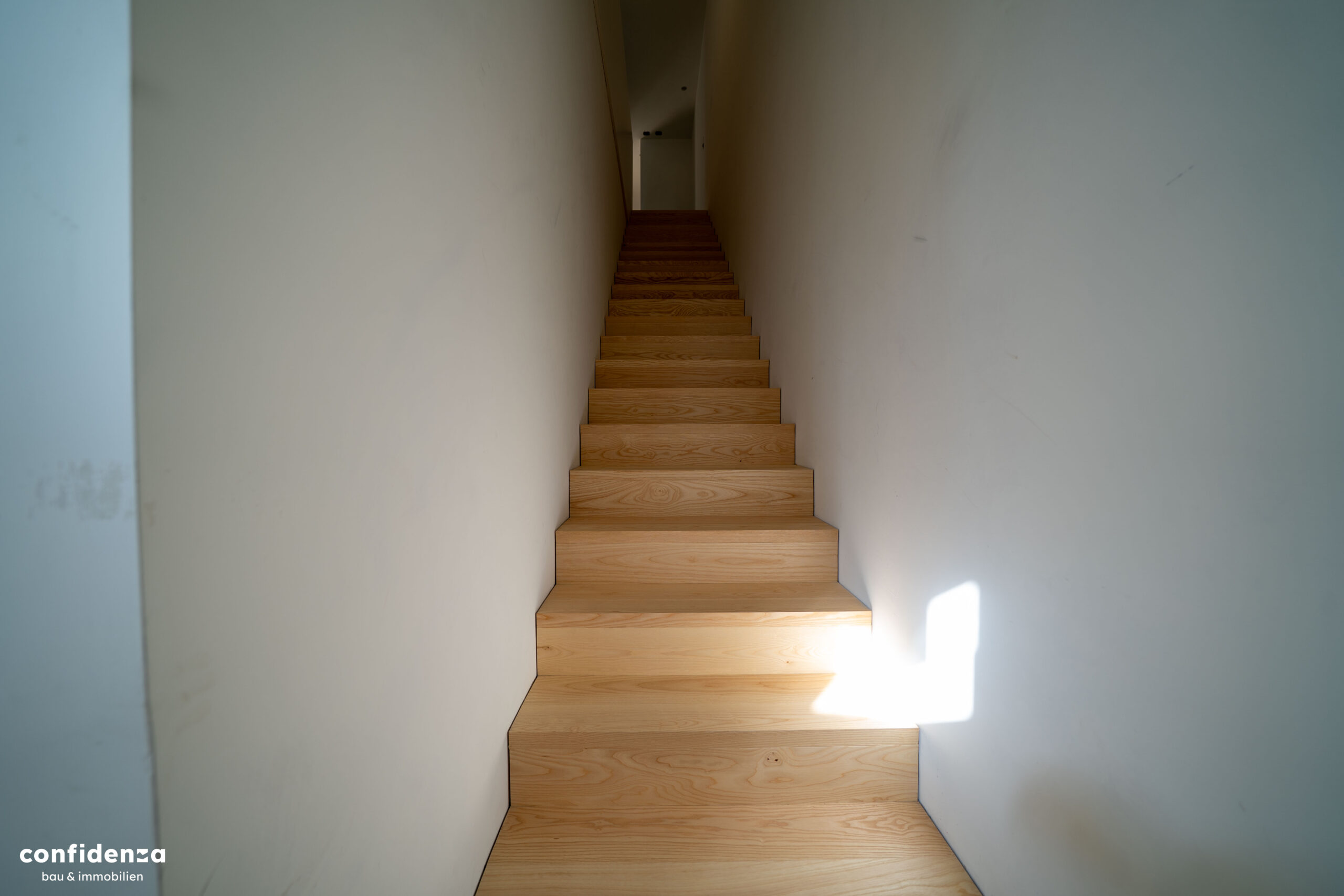 EG 005